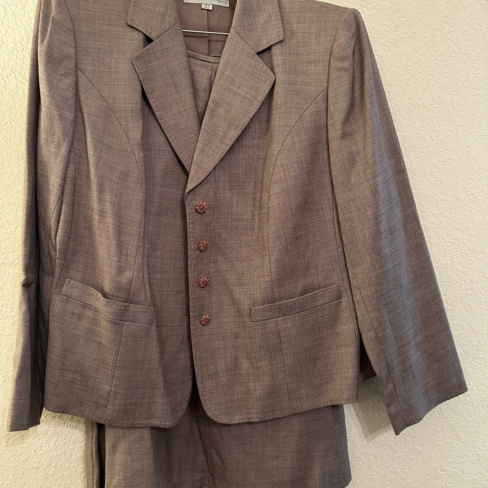 Tahari ASL Brown and Tan Suit Set